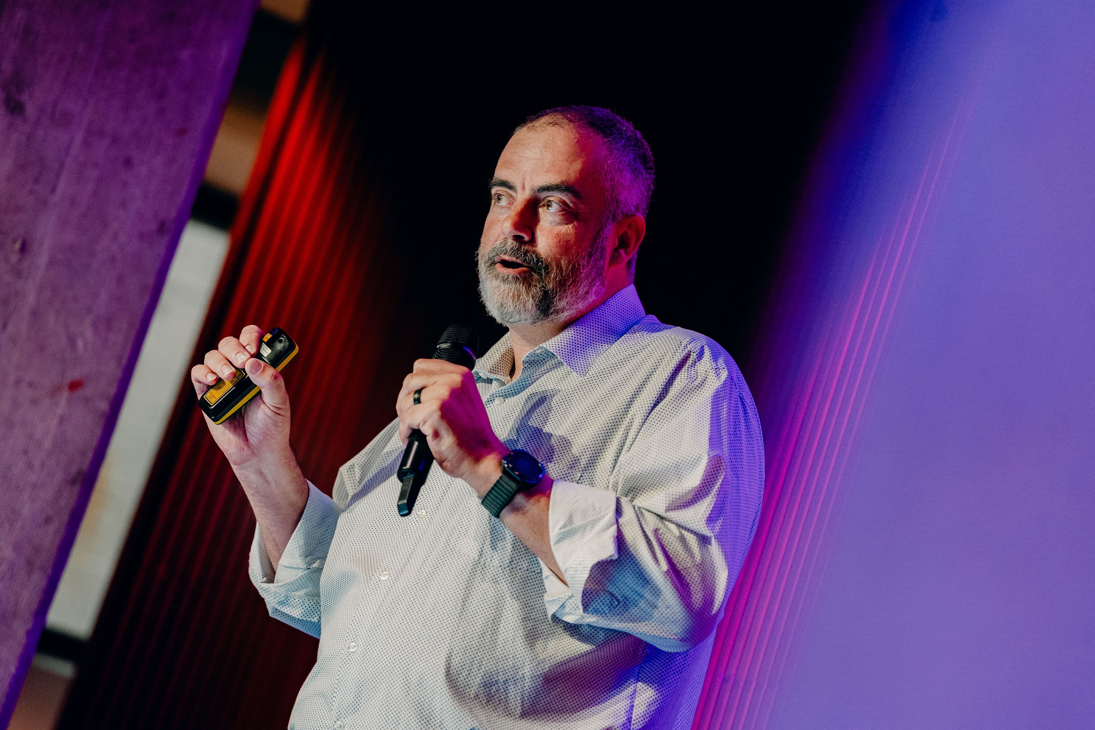 Waves 25 - Blaine Carter